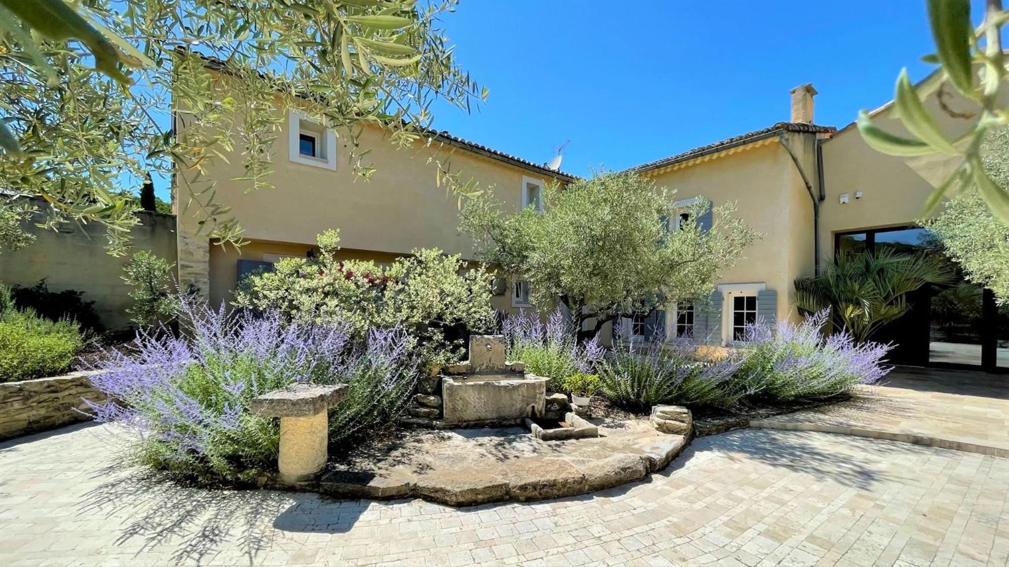 Clos Saint-Michel Resort & Spa Malaucène Екстериор снимка