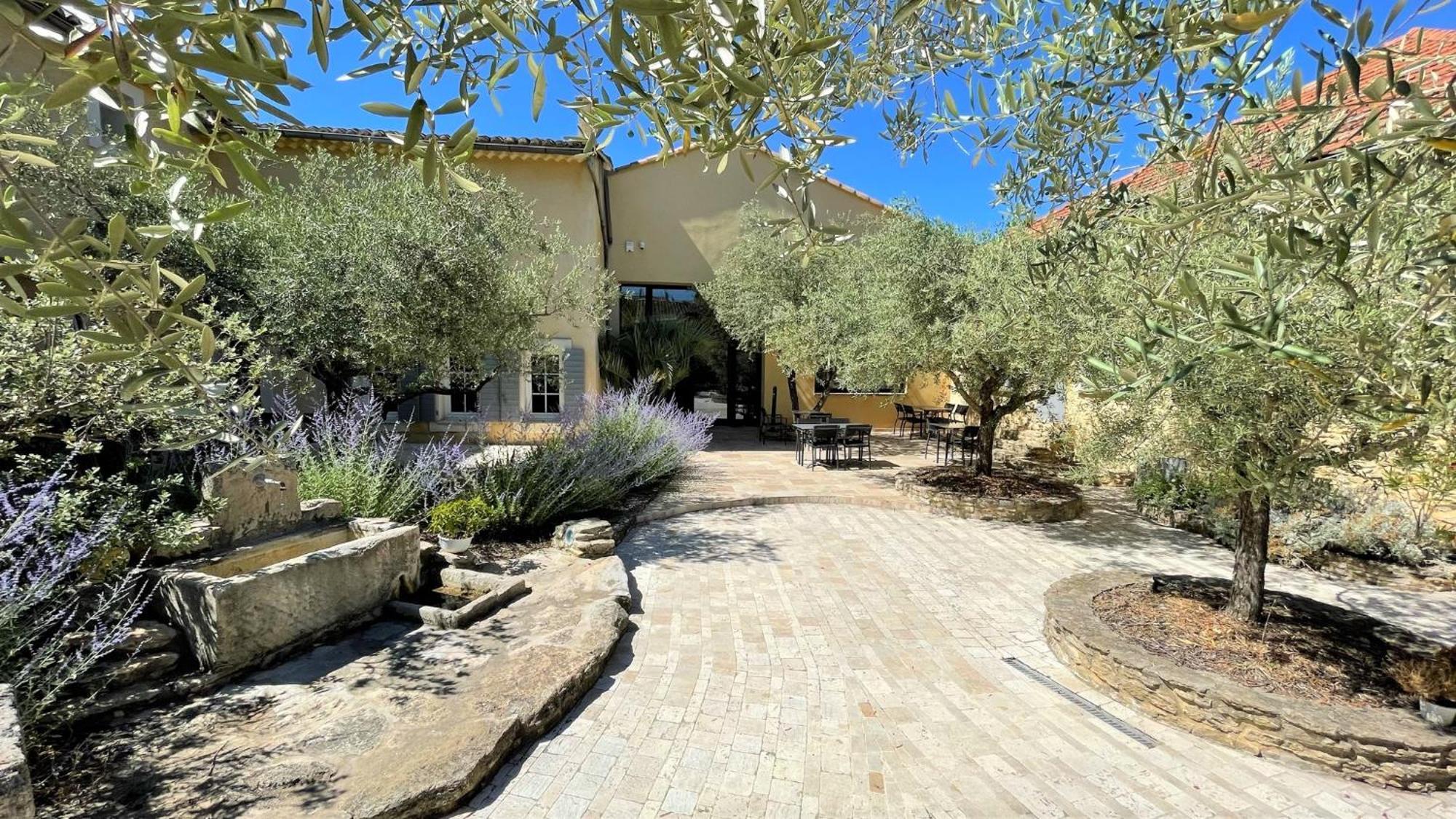 Clos Saint-Michel Resort & Spa Malaucène Екстериор снимка