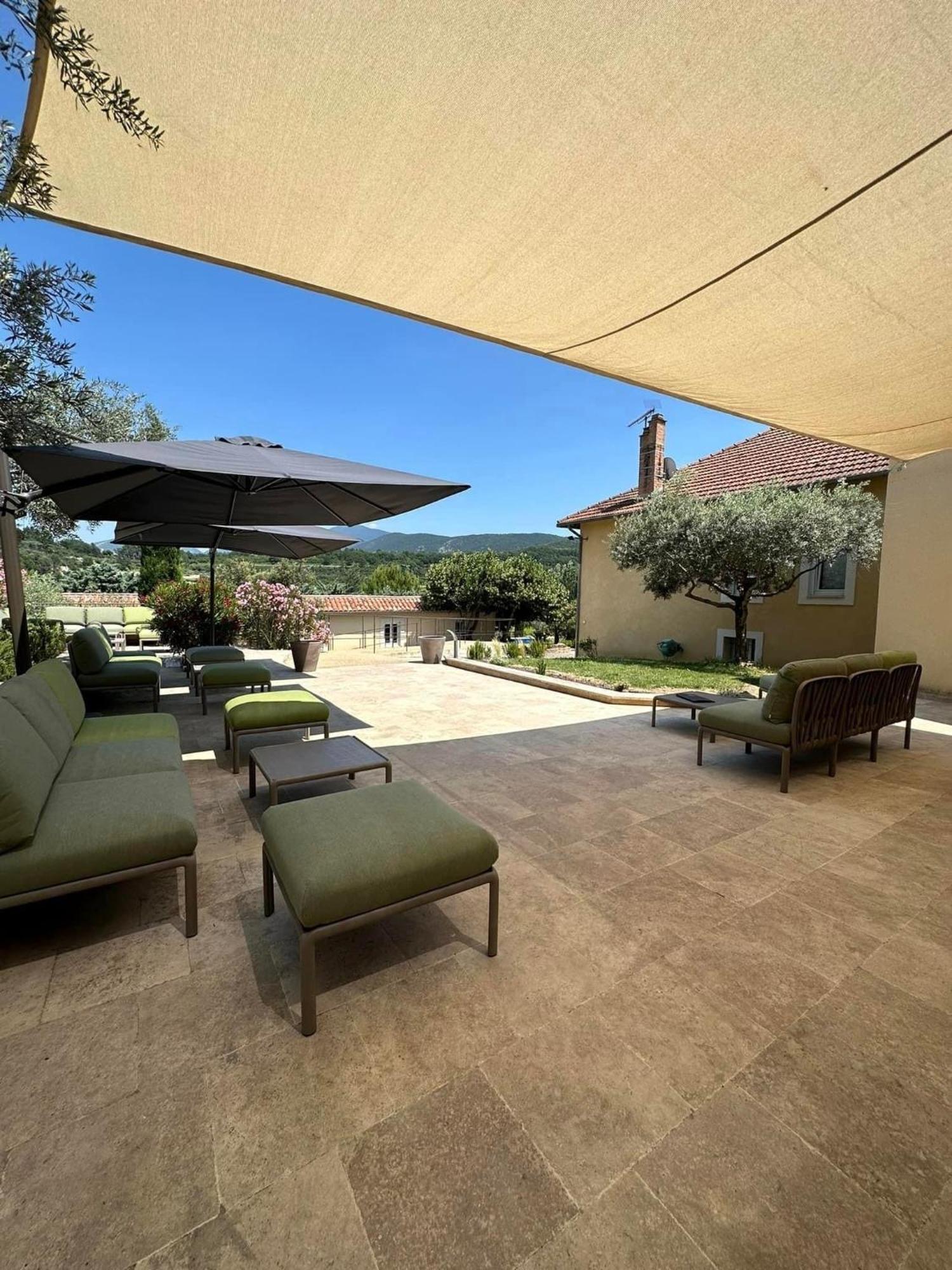 Clos Saint-Michel Resort & Spa Malaucène Екстериор снимка